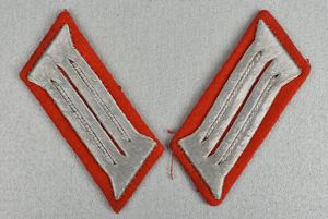 Army (Heer) artillery collar tabs for a Waffenrock