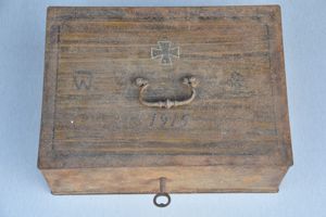 German WW1 officers 'trench' vault 1915