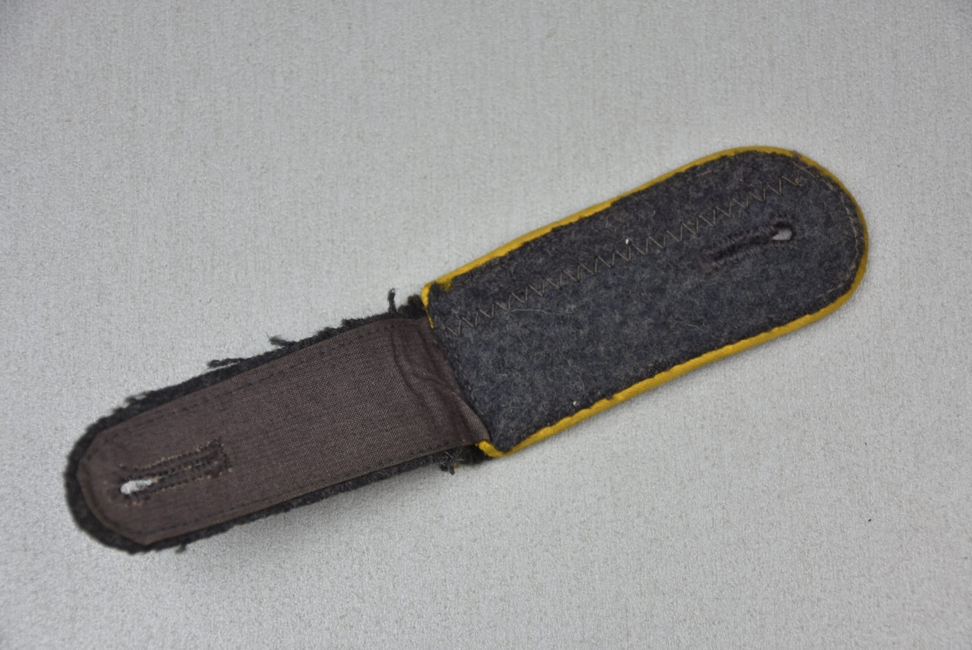 Luftwaffe flying personnel shoulder board for enlisted men — image 3