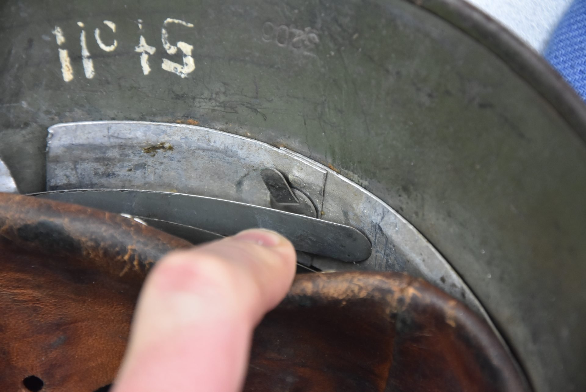 M35 Heer ex-double decal 'overpaint' steel helmet SE68 1937 — image 22