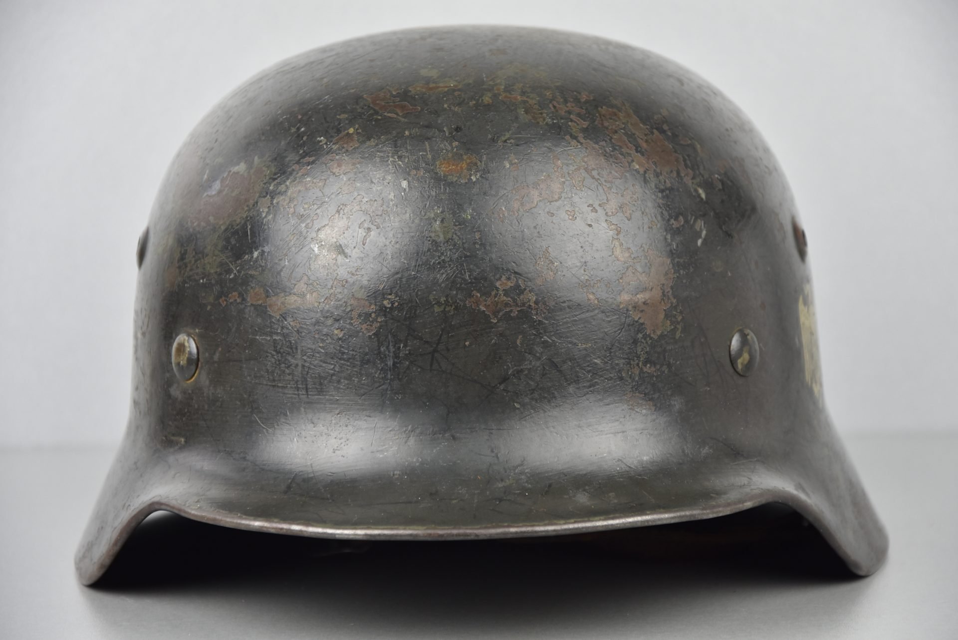 M35 Heer ex-double decal 'overpaint' steel helmet SE68 1937 — image 3