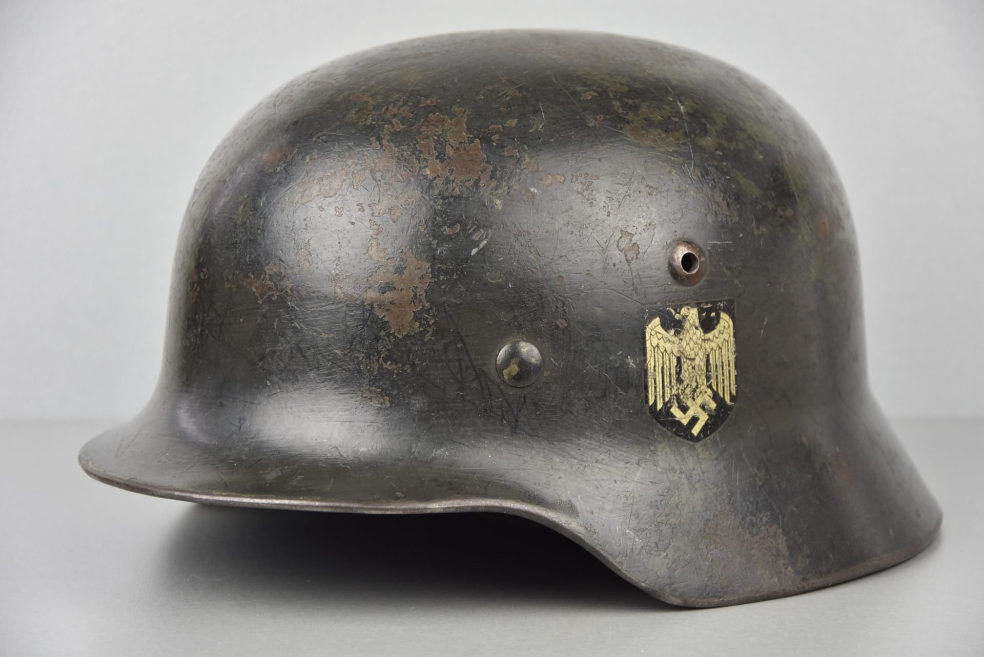 M35 Heer ex-double decal 'overpaint' steel helmet SE68 1937 — image 7