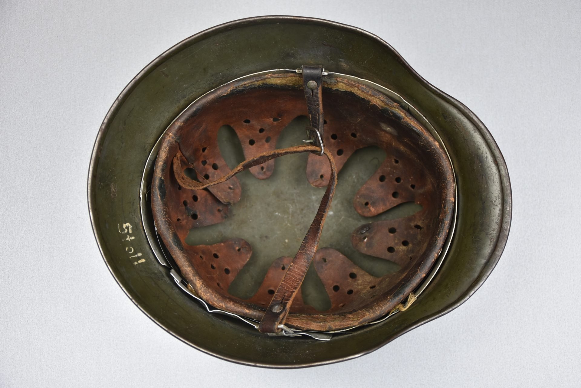 M35 Heer ex-double decal 'overpaint' steel helmet SE68 1937 — image 9