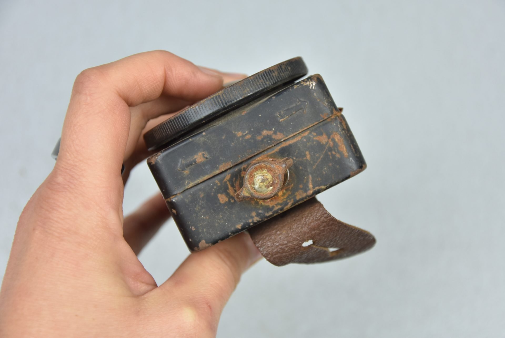 Wehrmacht Pertrix No. 677 flashlight — image 6