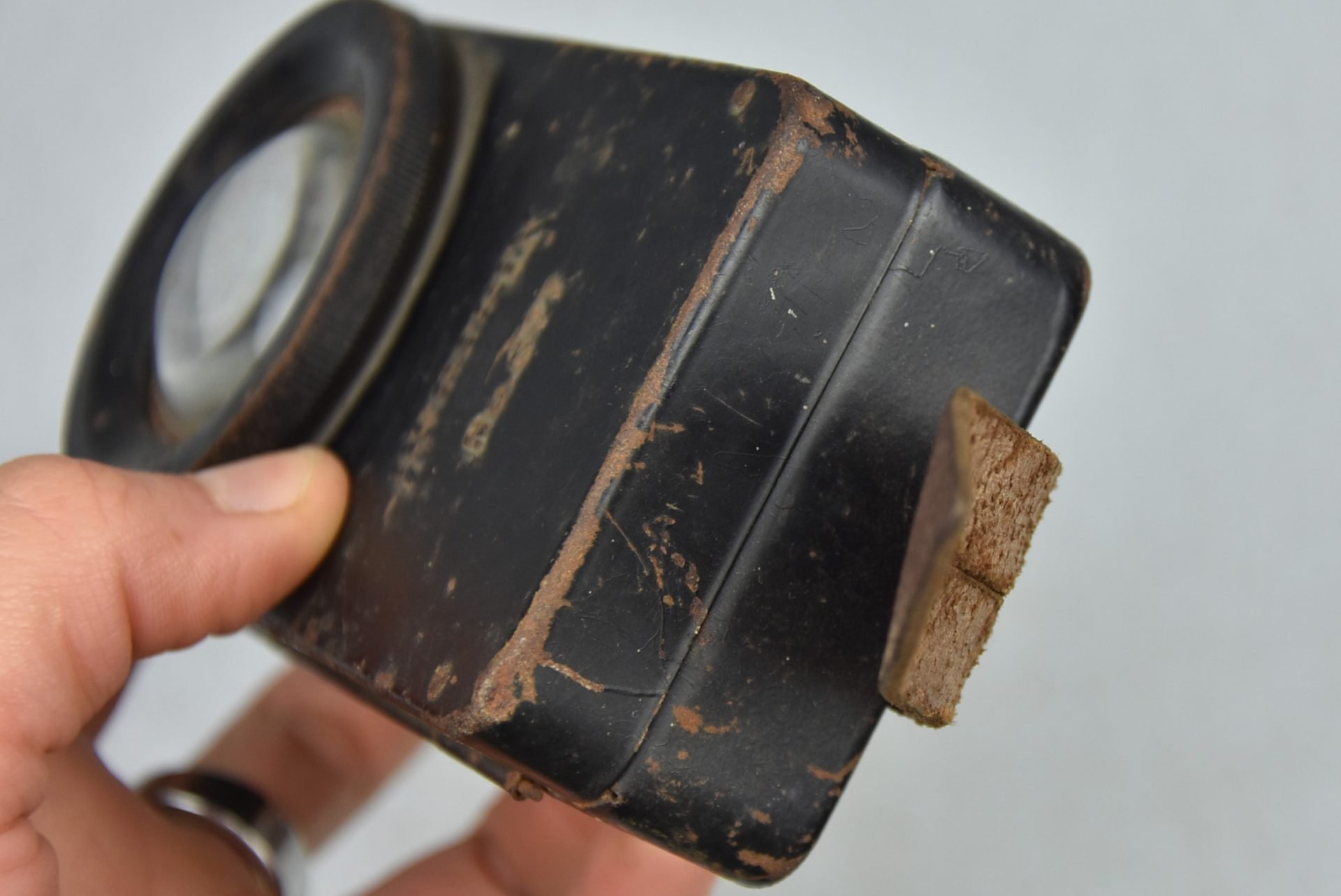 Wehrmacht Pertrix No. 677 flashlight — image 7