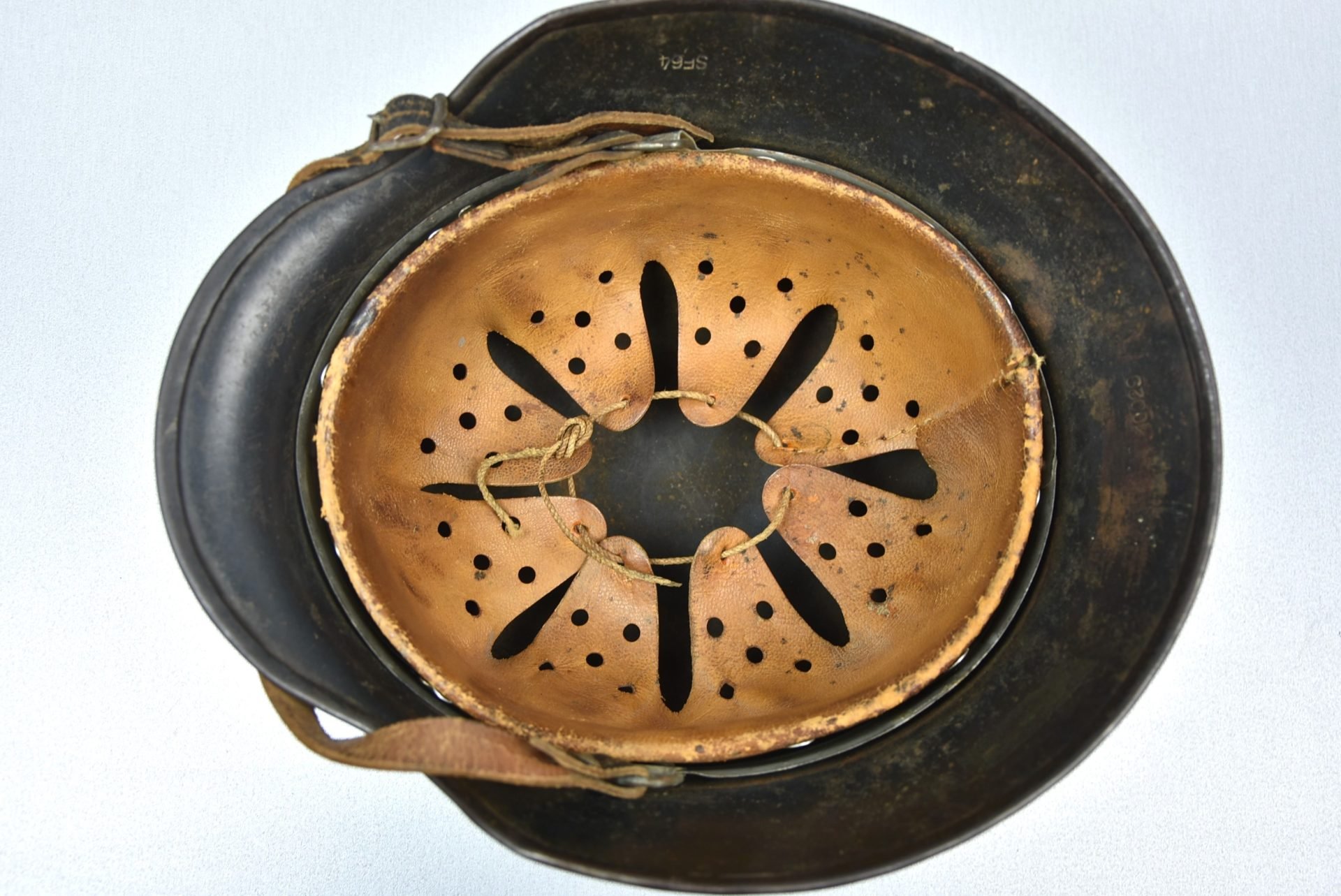 M40 Luftwaffe 'Normandy' camouflage helmet SE64 — image 10