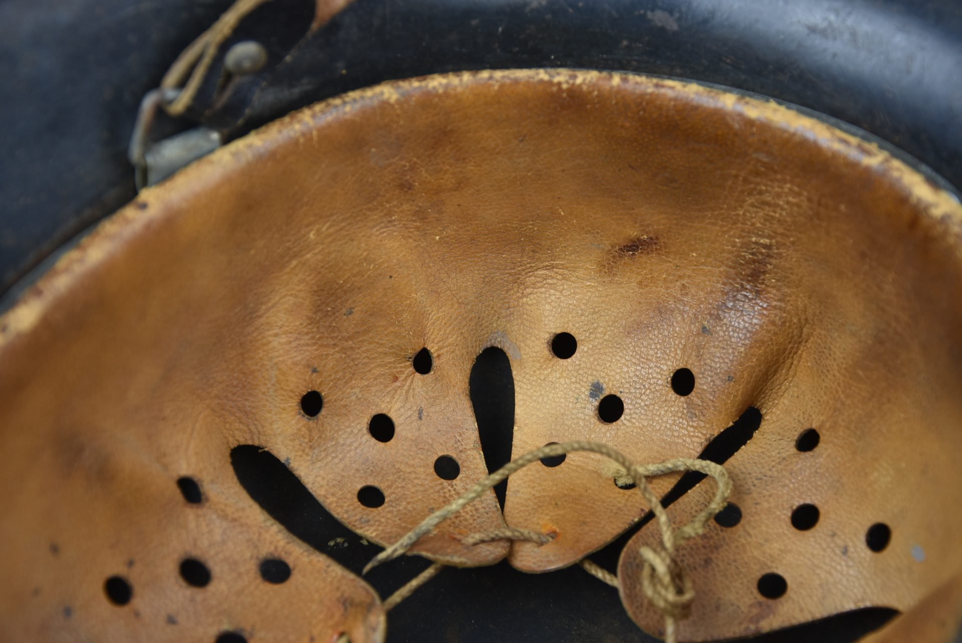 M40 Luftwaffe 'Normandy' camouflage helmet SE64 — image 11