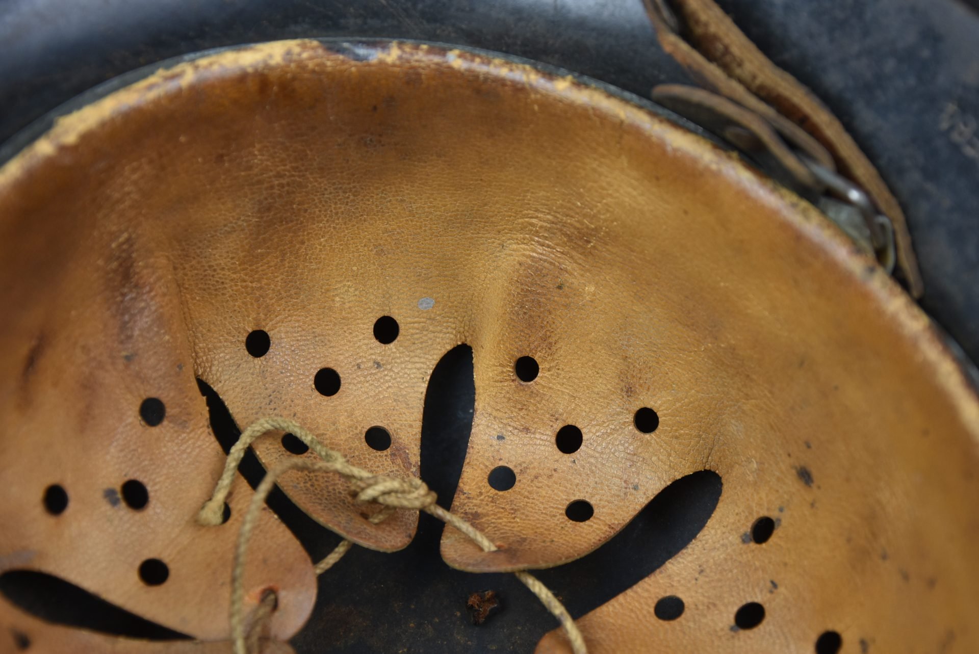 M40 Luftwaffe 'Normandy' camouflage helmet SE64 — image 12