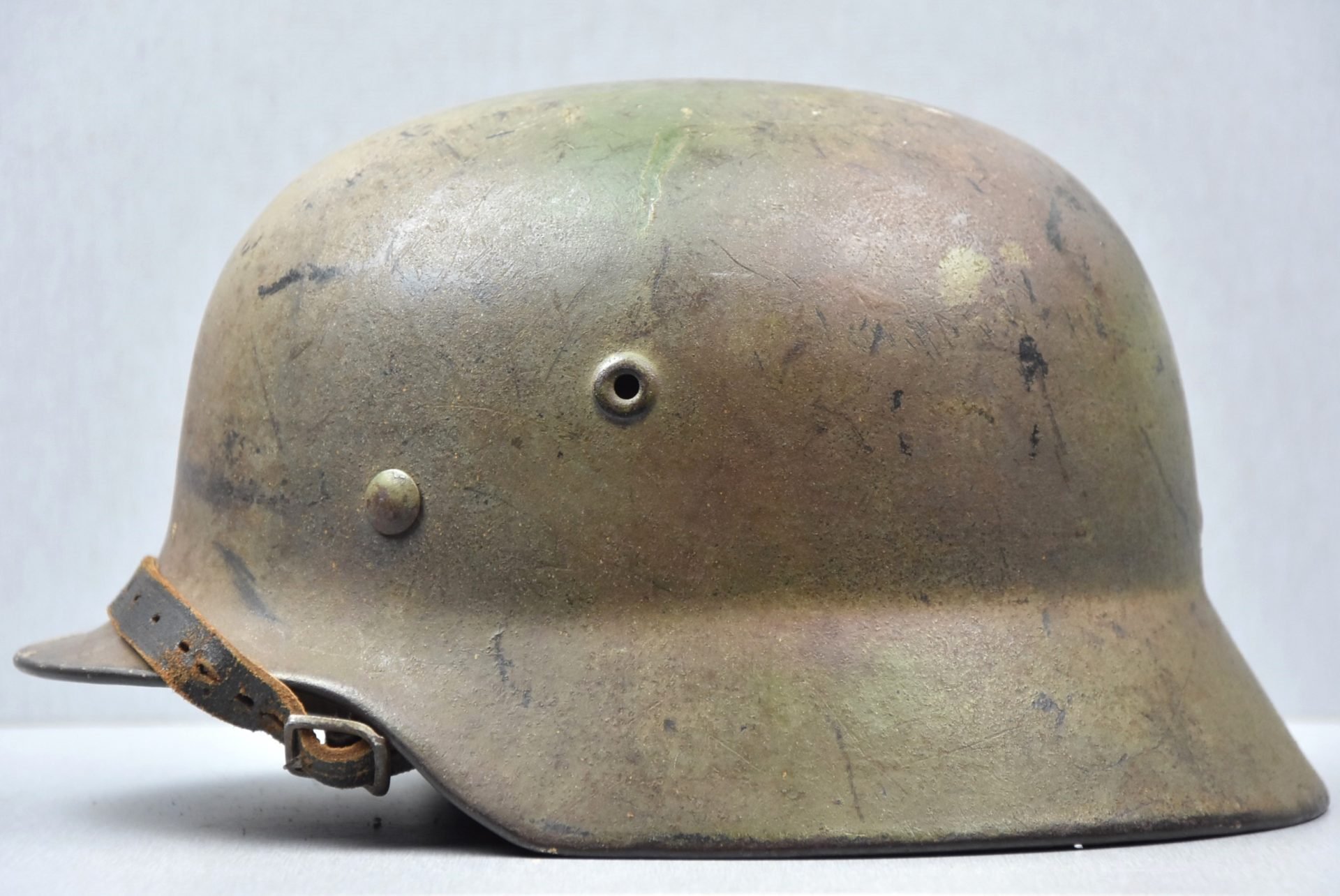 M40 Luftwaffe 'Normandy' camouflage helmet SE64 — image 2