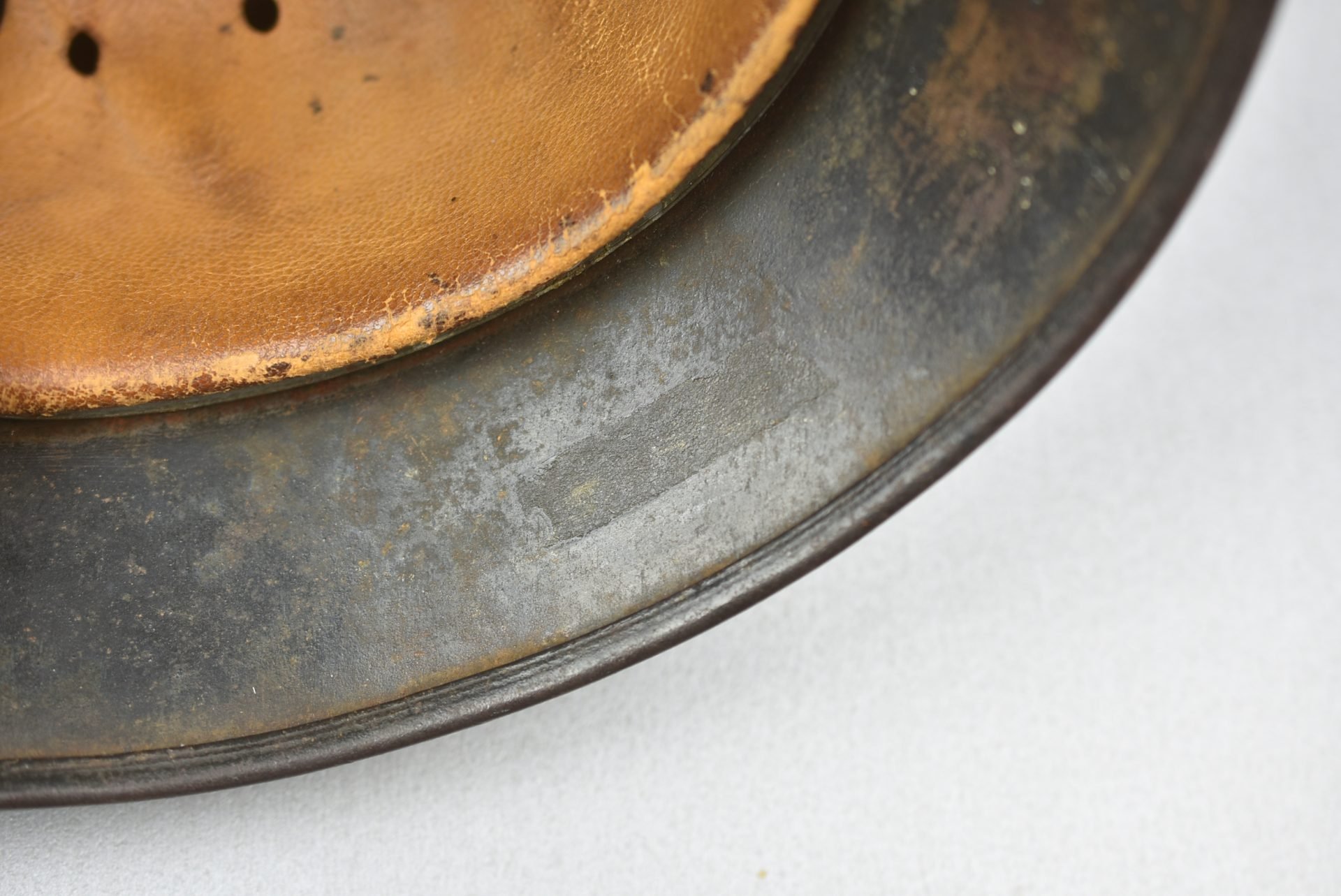 M40 Luftwaffe 'Normandy' camouflage helmet SE64 — image 27