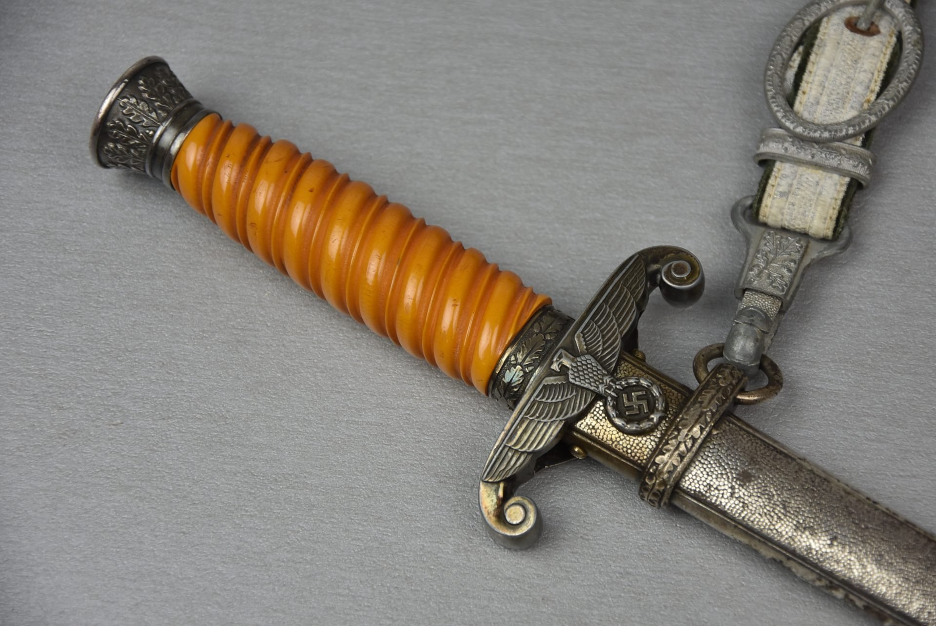Army (Heer) officer dagger 'Heeres-Offizierdolch' — image 2