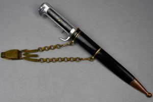 M36 Italian MVSN officer's chained dagger