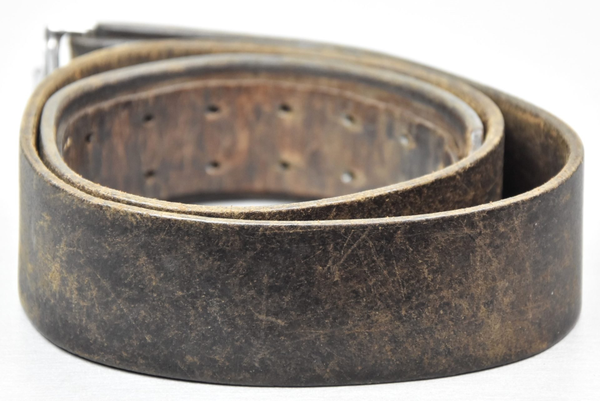 Early Wehrmacht leather equipment belt with aluminum hook 1939 — image 2