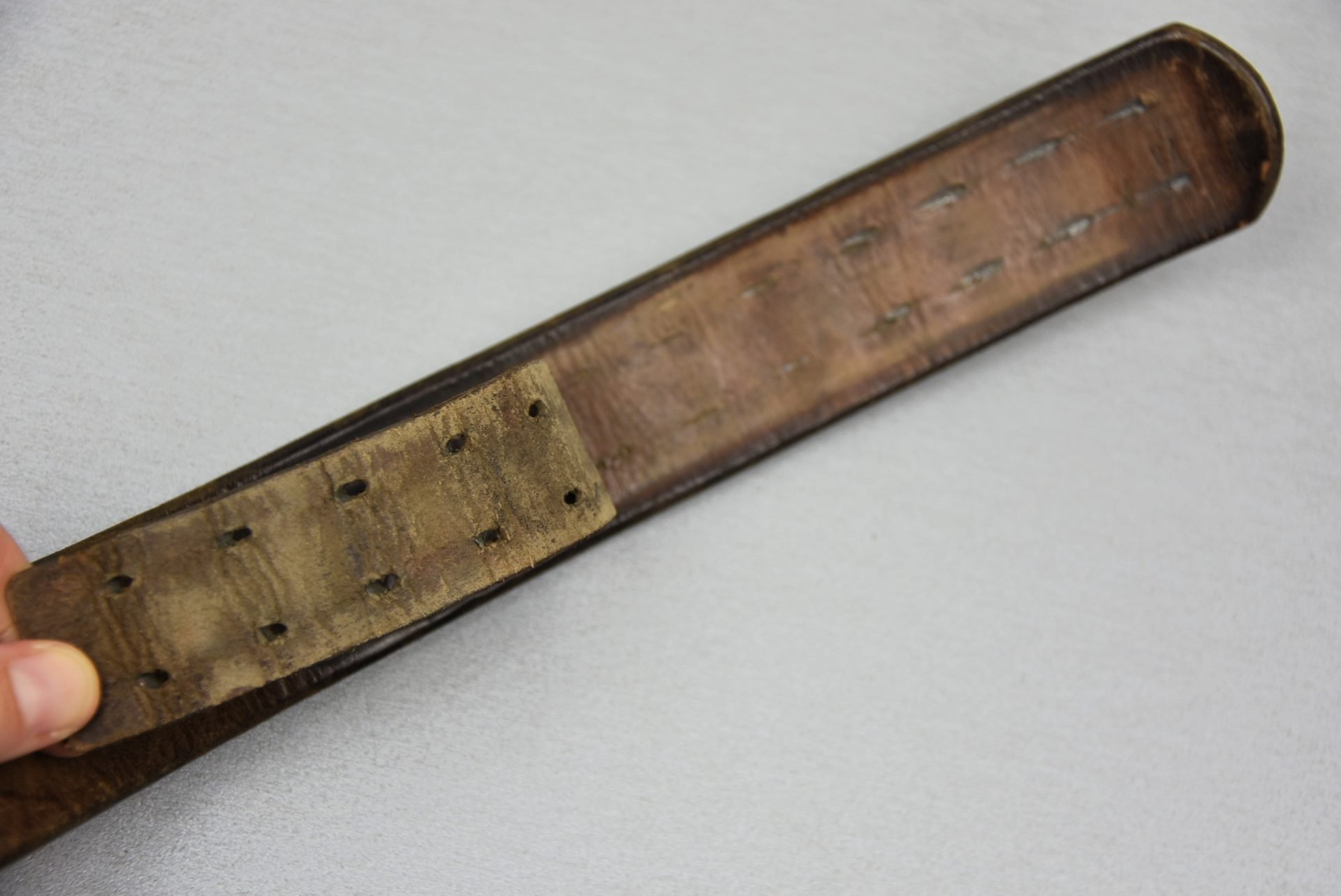 Early Wehrmacht leather equipment belt with aluminum hook 1939 — image 8