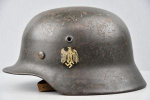M40 army (Heer) single decal steel helmet ET64