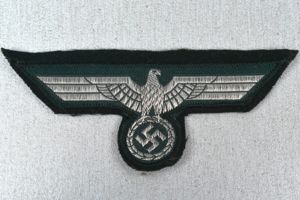 M38 army (Heer) 'BeVo' flatwire breast eagle