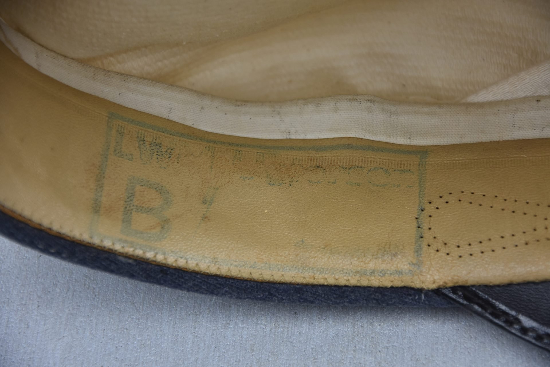 Luftwaffe enlisted white topped visor cap for signals — image 13