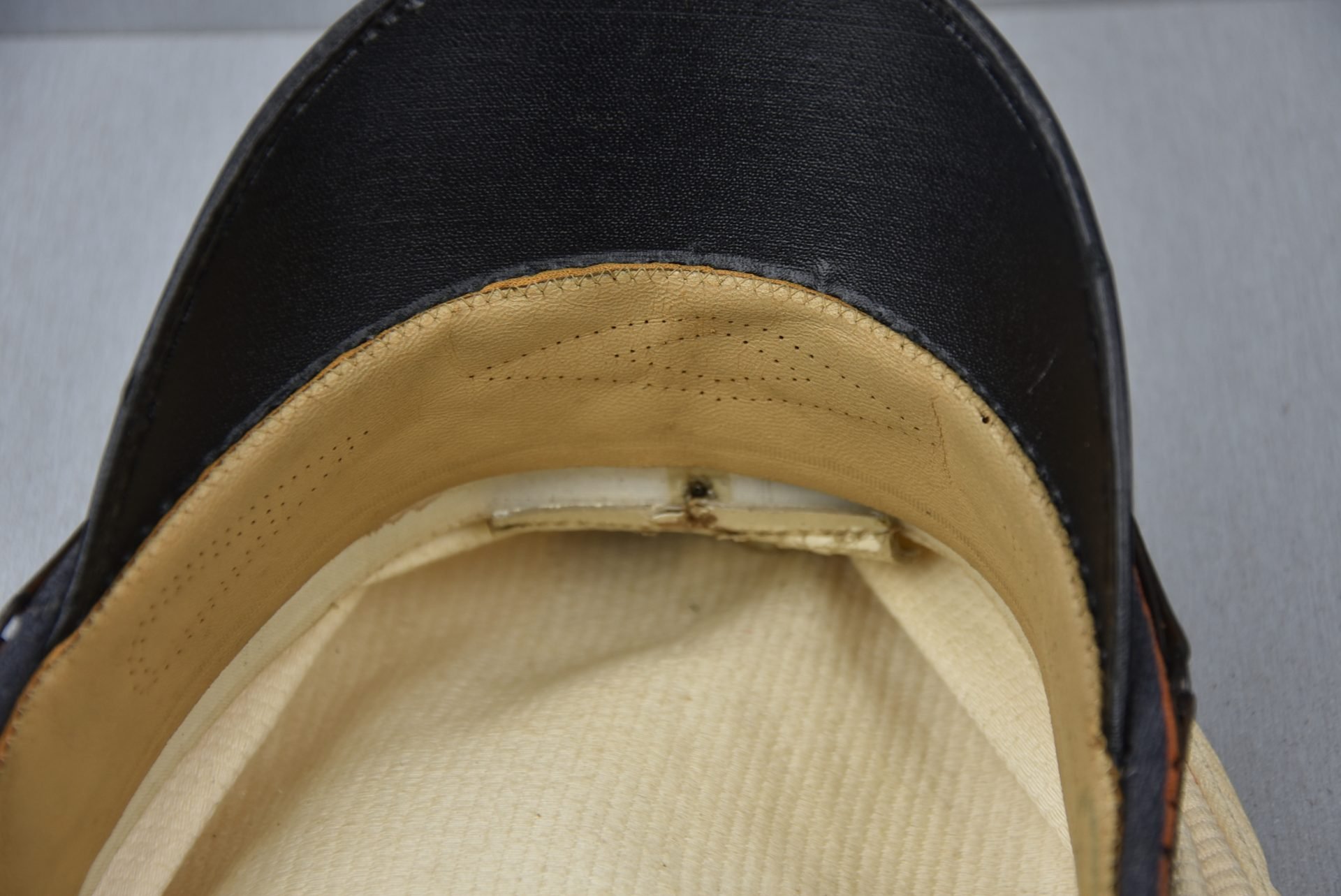 Luftwaffe enlisted white topped visor cap for signals — image 14