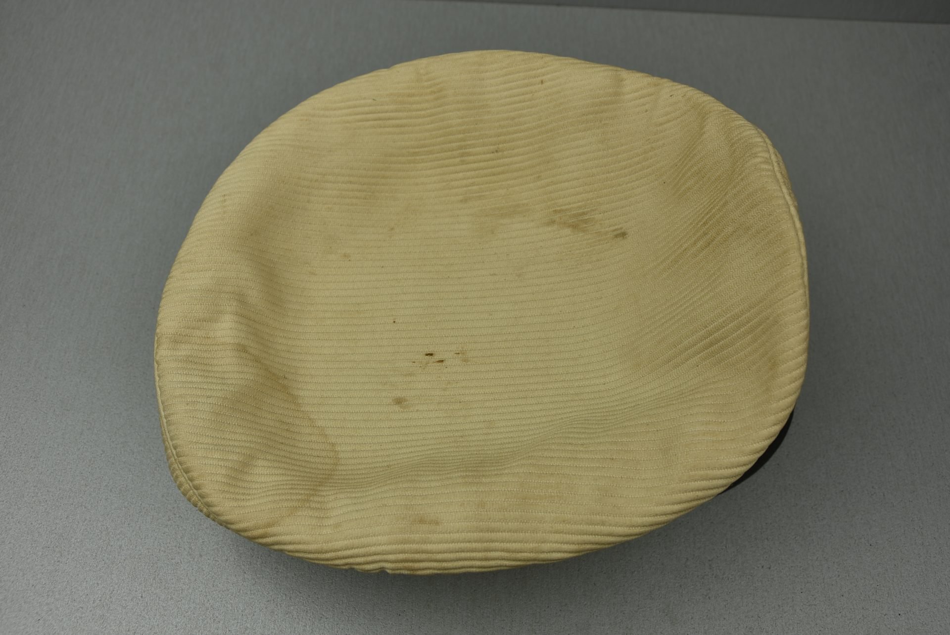 Luftwaffe enlisted white topped visor cap for signals — image 9