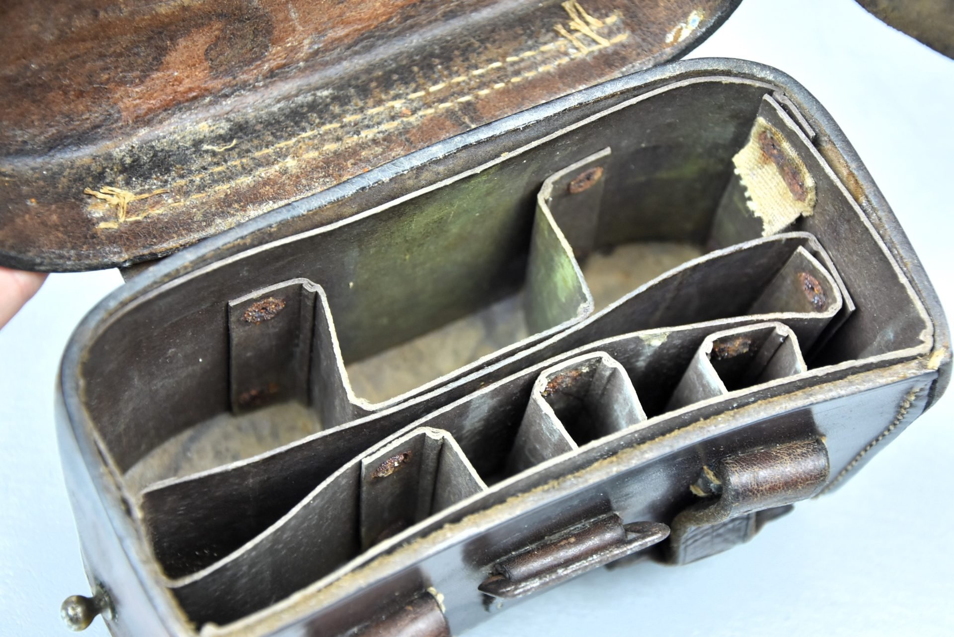 Wehrmacht 'Sanitäter' medic pouch right side by K. Bollmann 1937 — image 10