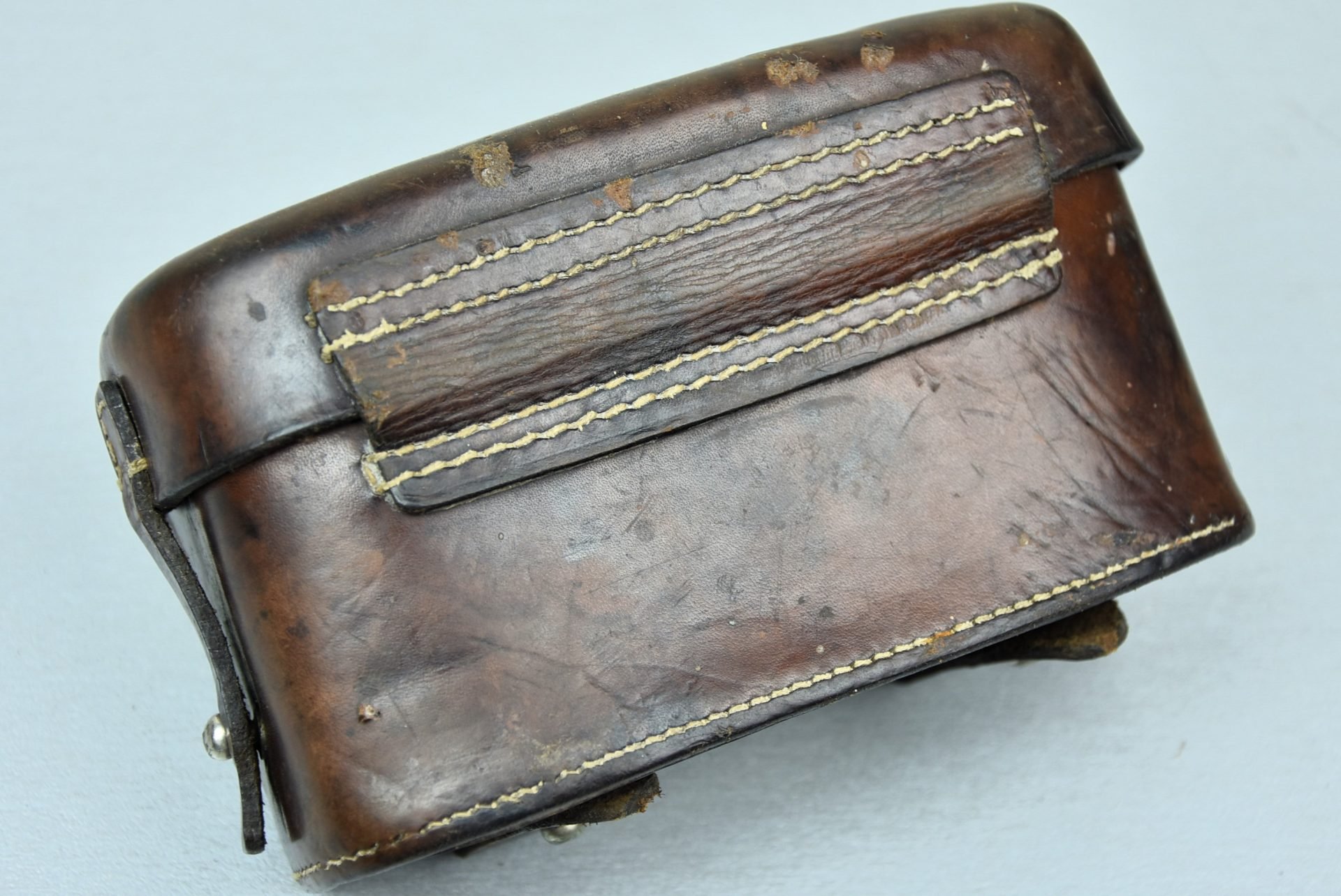 Wehrmacht 'Sanitäter' medic pouch right side by K. Bollmann 1937 — image 4