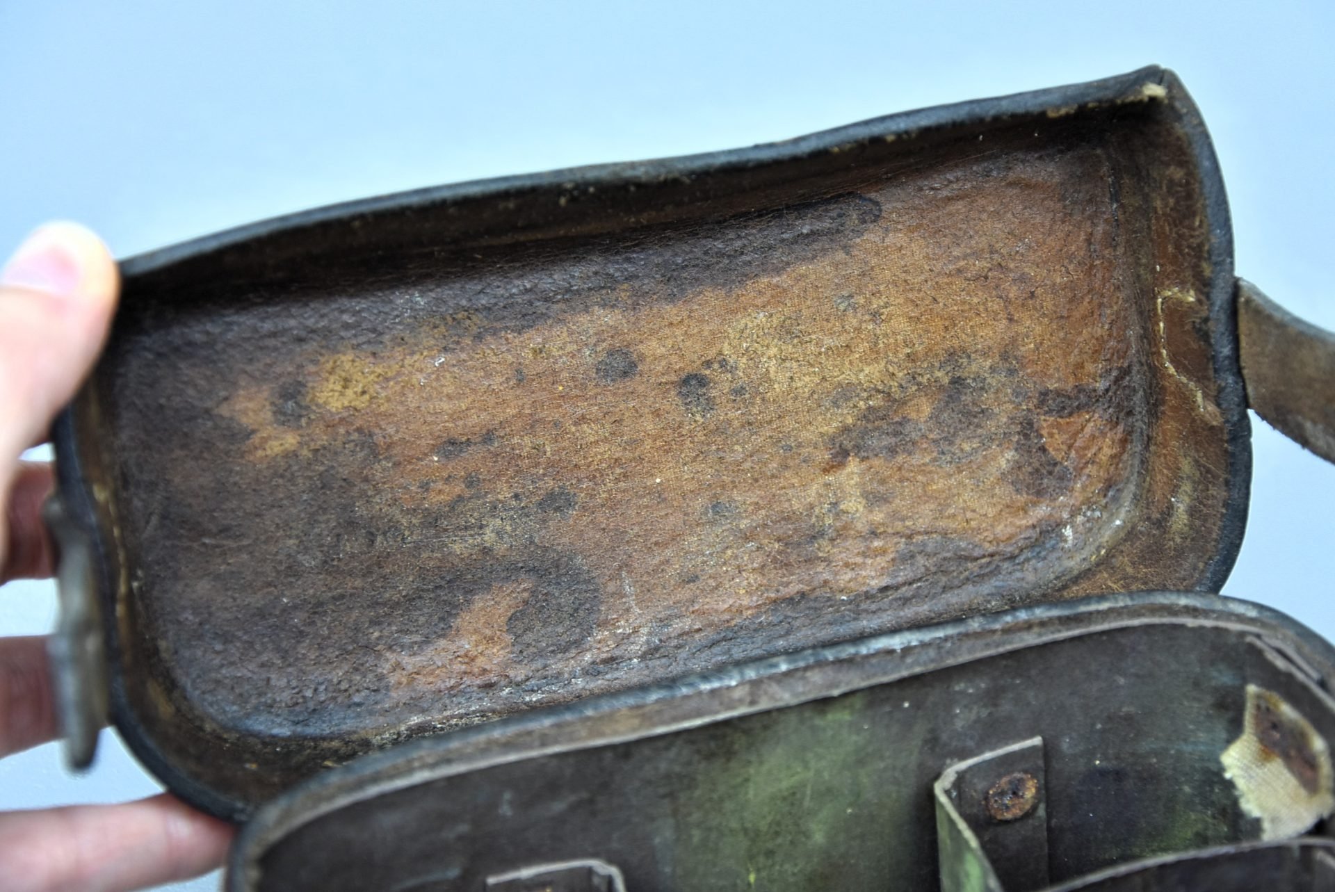 Wehrmacht 'Sanitäter' medic pouch right side by K. Bollmann 1937 — image 9