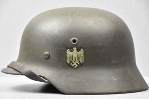 M40 army (Heer) single decal steel helmet ET64