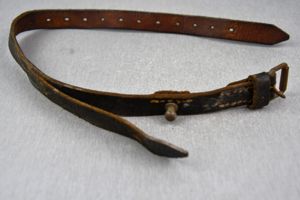 Wehrmacht leather equipment strap 'Mantelriem' 1942