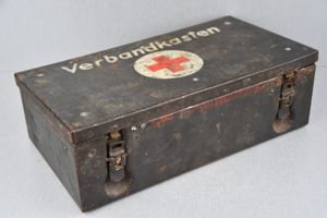 Wehrmacht 'Verbandkasten' first aid kit 1942