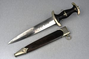 Early M33 SS dagger by Gottlieb Hammesfahr