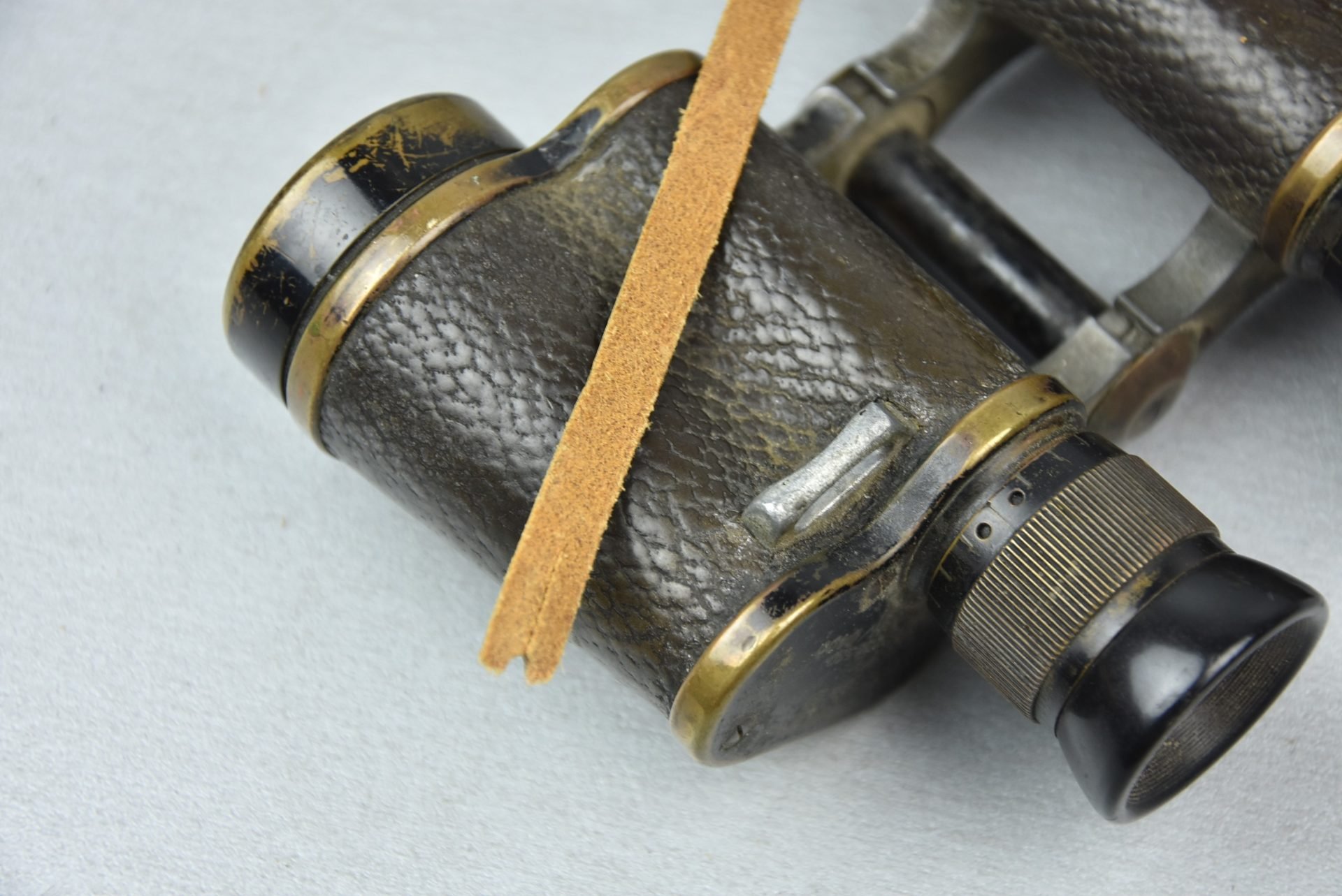 Early Wehrmacht 6×30 'Dienstglas' binoculars by Hensoldt Wetzlar — image 7