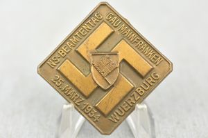 Day badge tinnie 'NS-Beamtentag Gau Mainfranken Wuerzburg 25. März 1934'