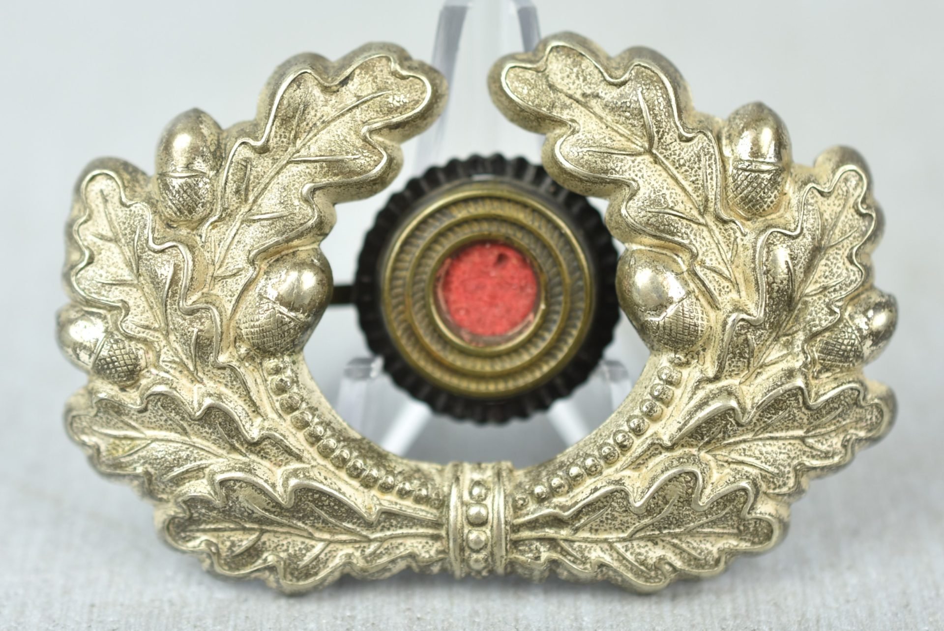 Early army (Heer) visor cap insignia set in Buntmetall — image 2
