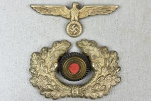 Early army (Heer) visor cap insignia set in Buntmetall