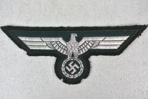 M38 army (Heer) 'BeVo' flatwire breast eagle