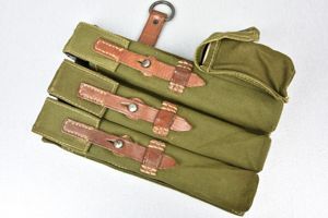 MP38/40 magazine pouch in green webbing by gmn 1943