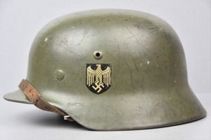 M35 army (Heer) double decal steel helmet SE68