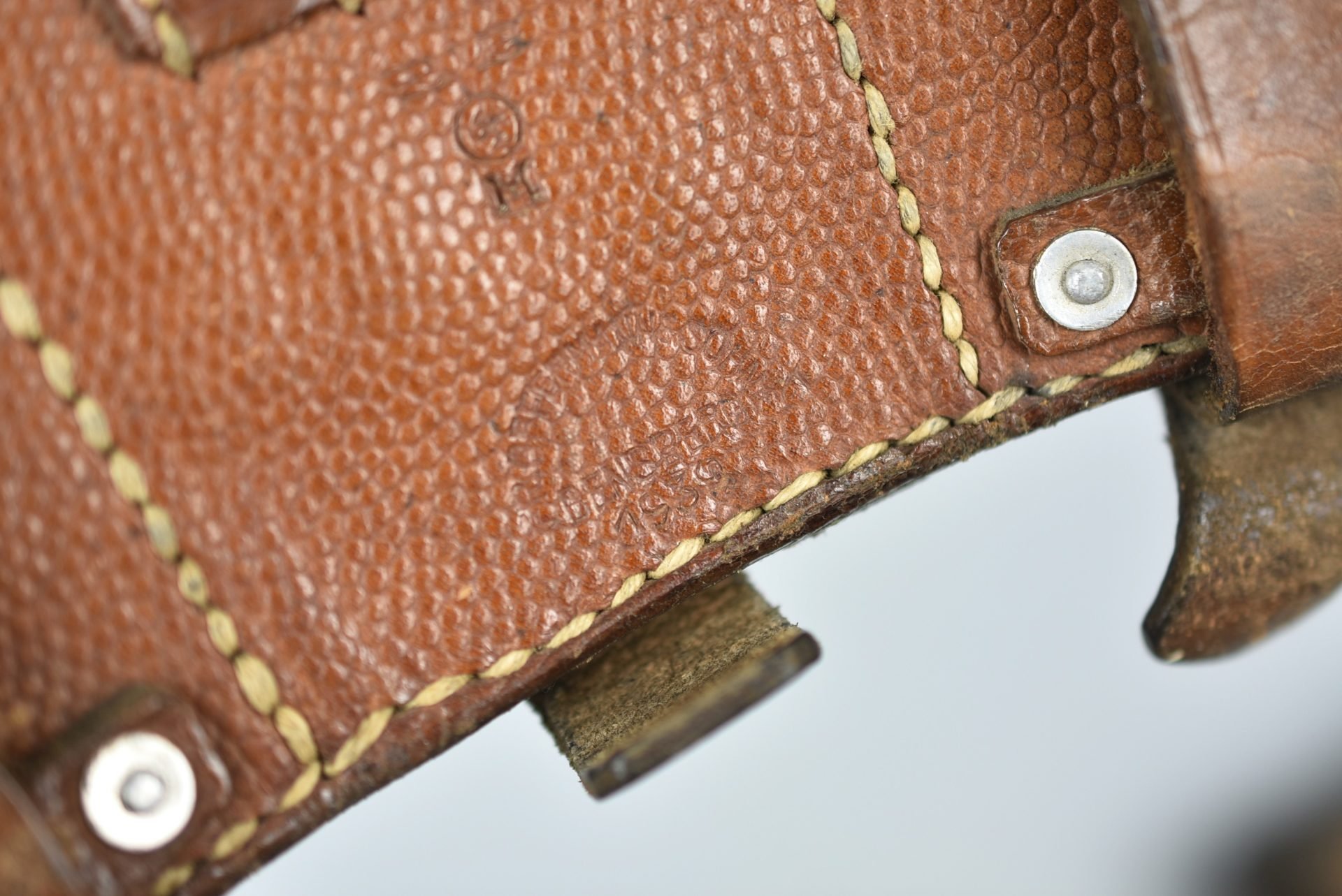 Matching Kriegsmarine K98 ammunition pouches by Offermann 1939 — image 7