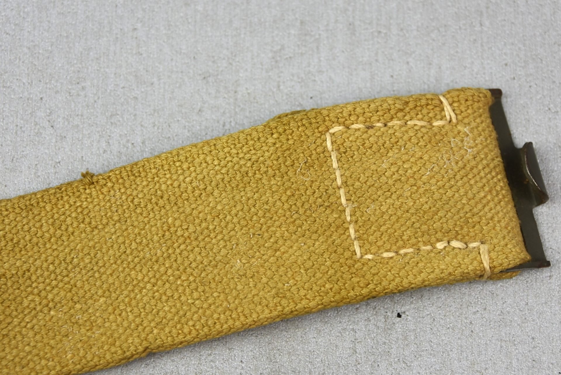 Wehrmacht 'Afrikakorps' tropical webbing belt with RBNr. — image 4