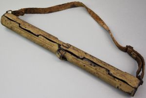 Tan colored MG42 barrel container 'Lauf-Schützer' by gym 1940