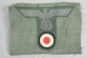 M40 army (Heer) BeVo T-eagle cap insignia