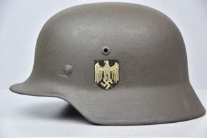 M35 army (Heer) ex-double decal 'overpaint' steel helmet ET64