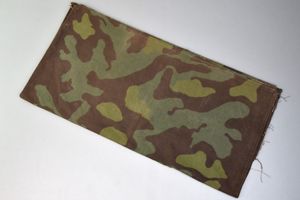 Large piece of Italian camouflage (Telo mimetico) cloth 96 x …