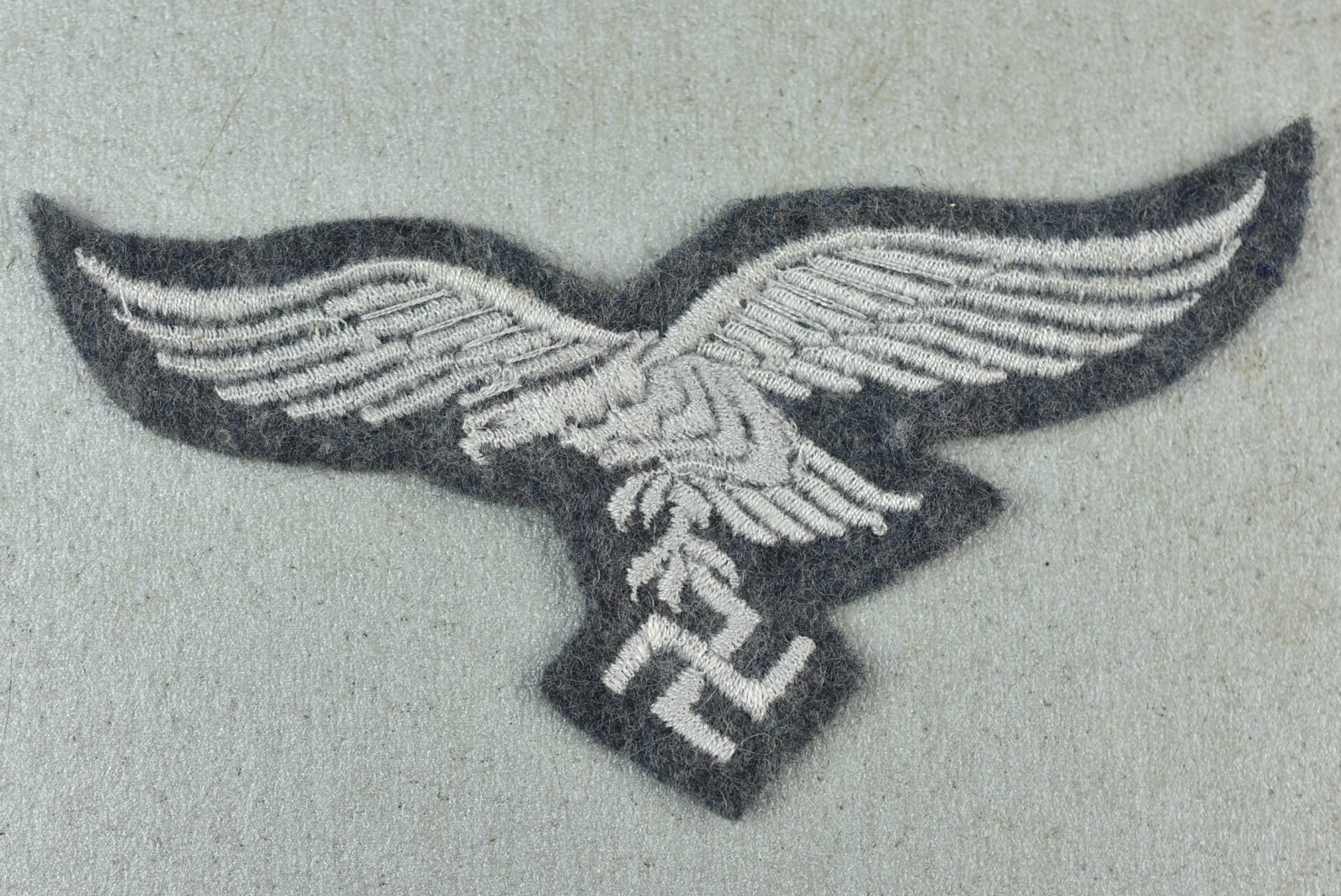 Standard Luftwaffe embroidered breast eagle — image 2