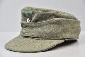 M43 army (Heer) field cap 'Einheitsfeldmütze' with RBNr. 1943