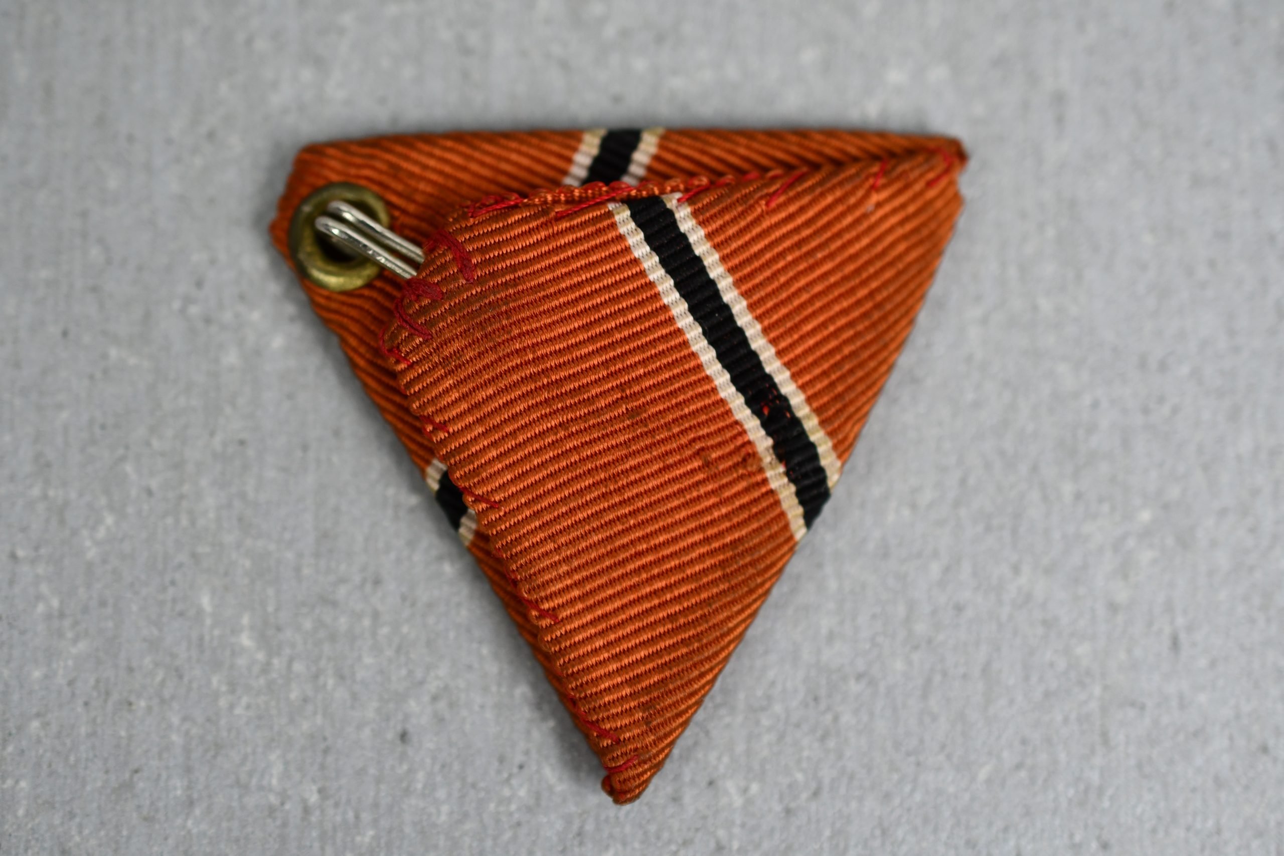 Austrian mounted ribbon for Eastern Front medal — image 2