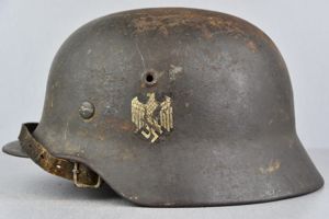M40 army (Heer) single decal ‘subtle camouflage overpaint’ steel helmet ET64