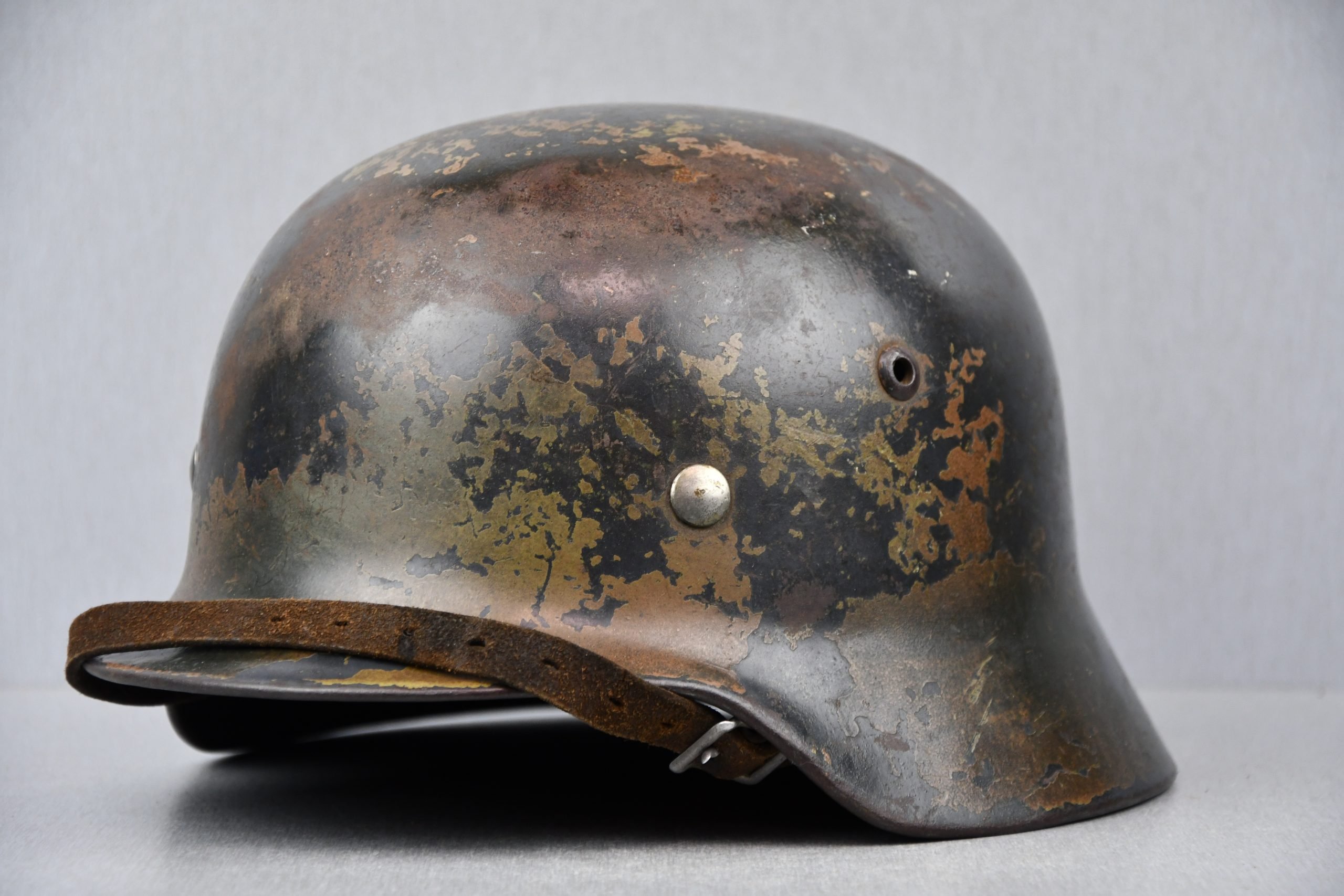 M35 Luftwaffe double decal 'Normandy' camouflage helmet SE64 1939 — image 2
