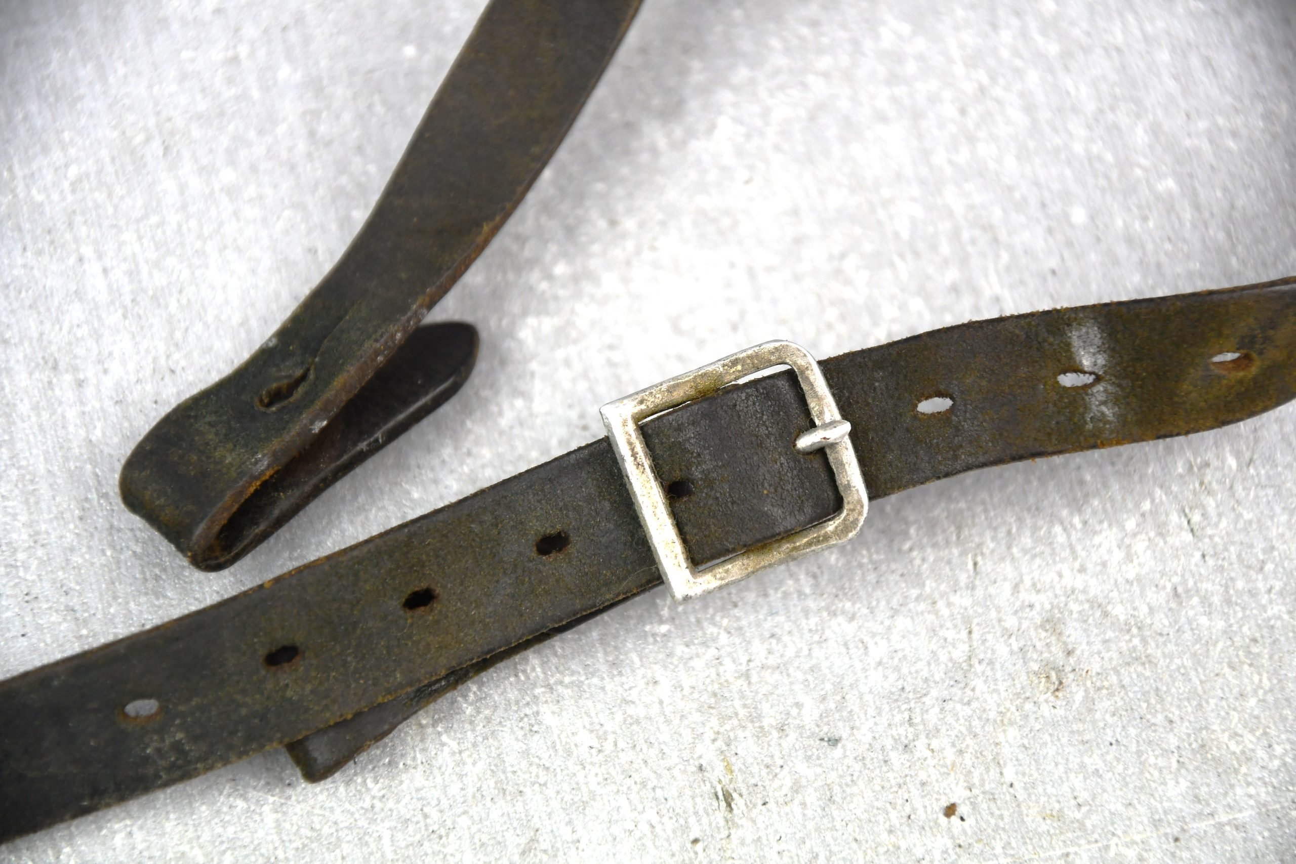 German helmet chin strap by Sachs & Deisselberg 1940 — image 2