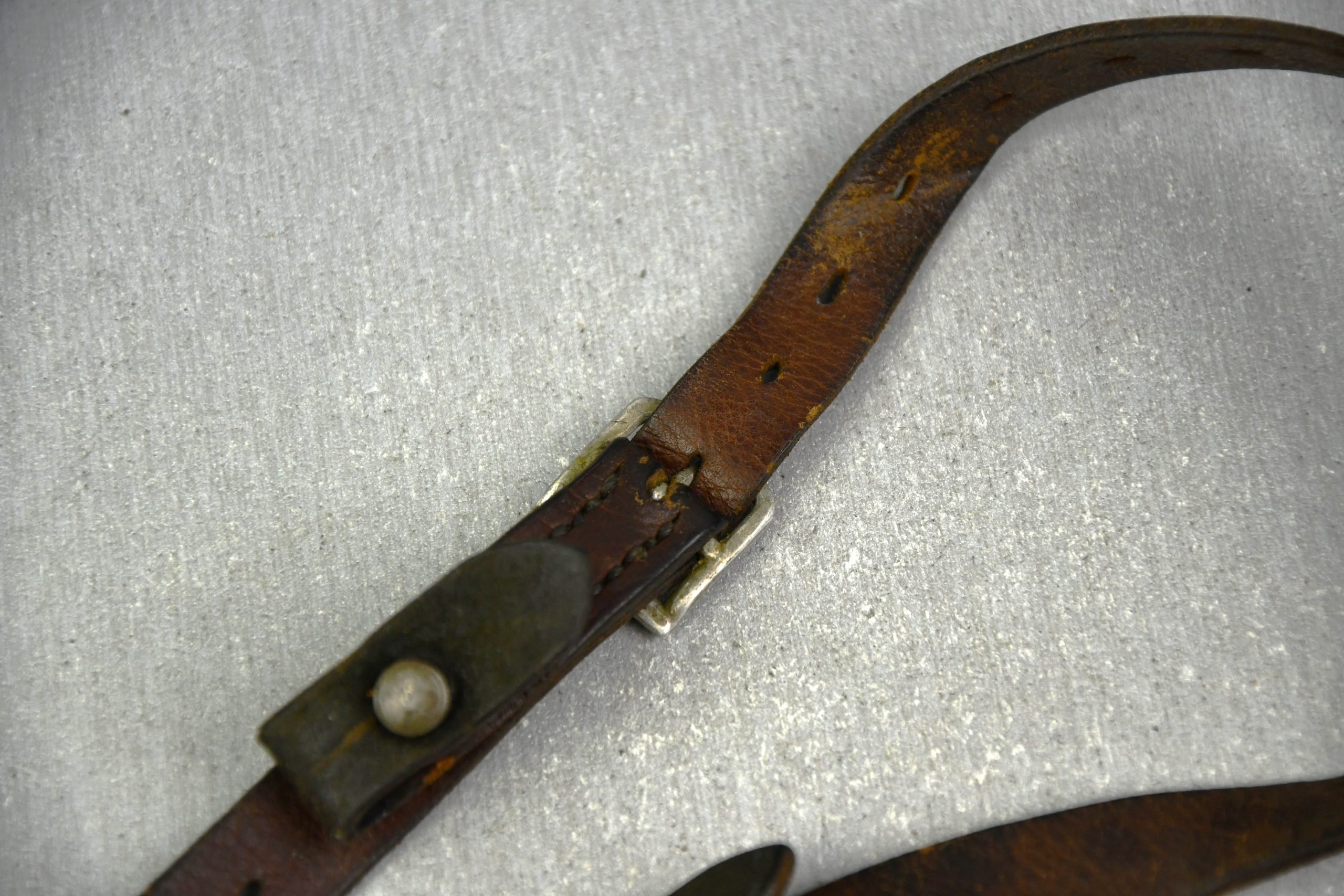 German helmet chin strap by Sachs & Deisselberg 1940 — image 4